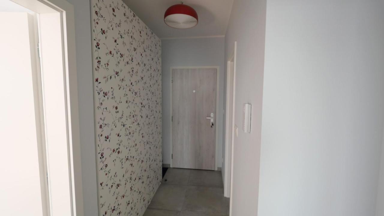 Air-Conditioned, 2 Room Apartment With Terrace Bratislava Esterno foto